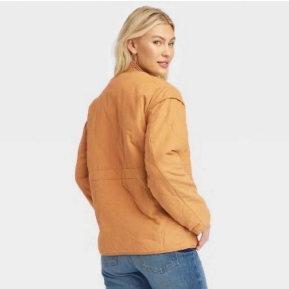 Universal Thread quilted jacket​ - Picture 2 of 5